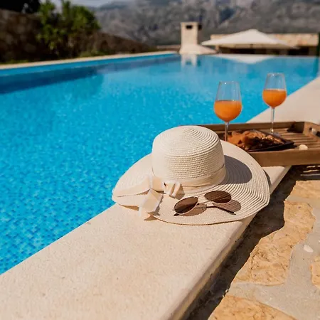 La Familia, Zadar, Villa Vinjerac