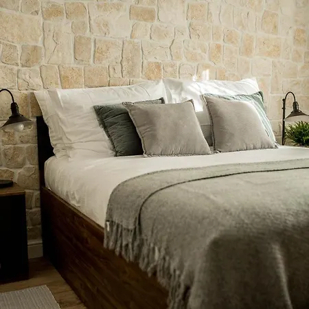 빌라 La Familia-Peaceful Villa, Private Pool, Sea And Velebit View *