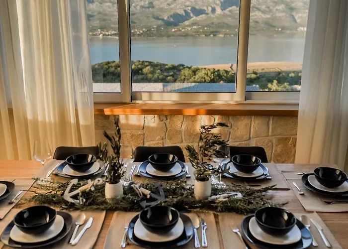 La Familia, Zadar, Villa *